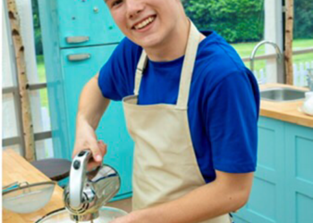 Zak makes his Junior Bake Off Debut!